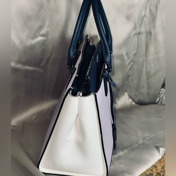 Kate Spade Large 3 tone leather handbag. Baby Lilac, Navy & White. EUC. - Picture 15 of 15